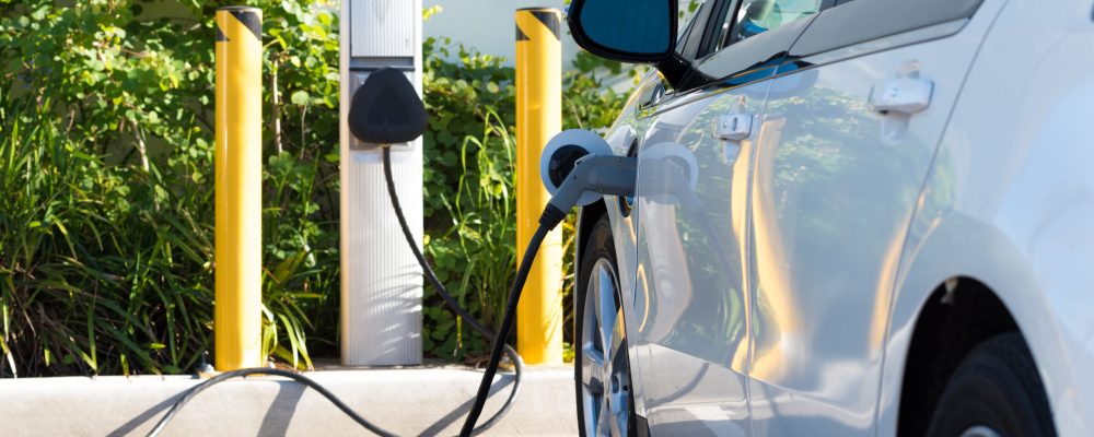 A comprehensive guide to the 2024 electric vehicle tax credit