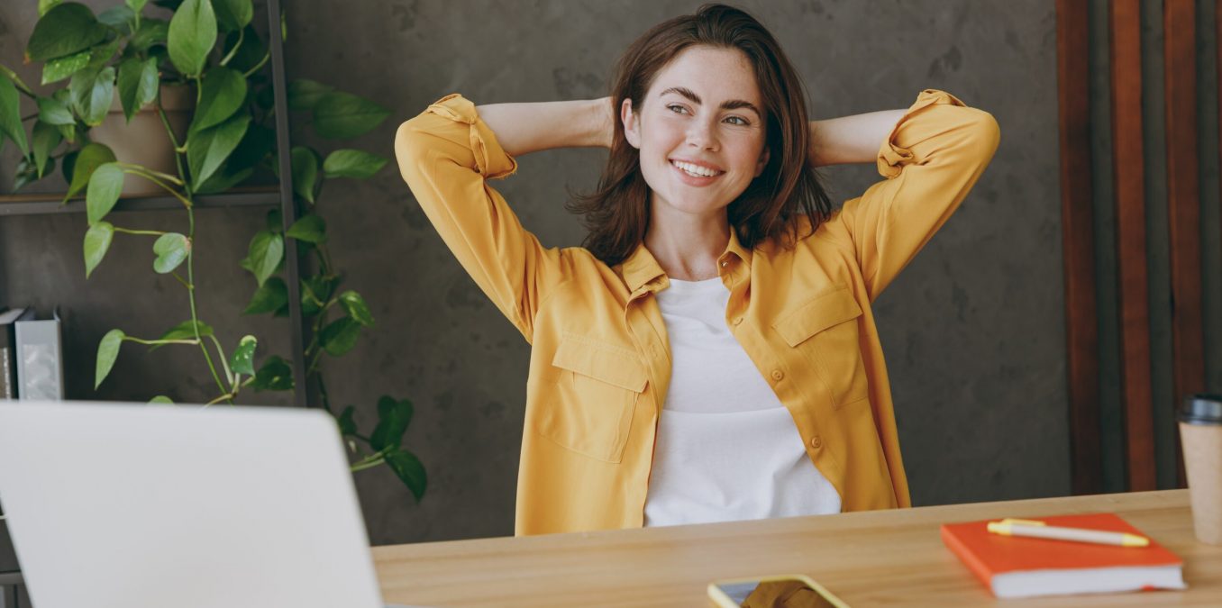 Young,Minded,Fun,Employee,Business,Woman,20s,Wear,Casual,Yellow